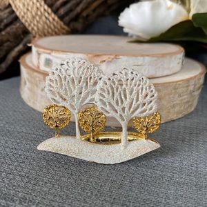 Vintage- AJC- Fresh Winter’s Snow Glittering Enameled Brooch- ‘50s